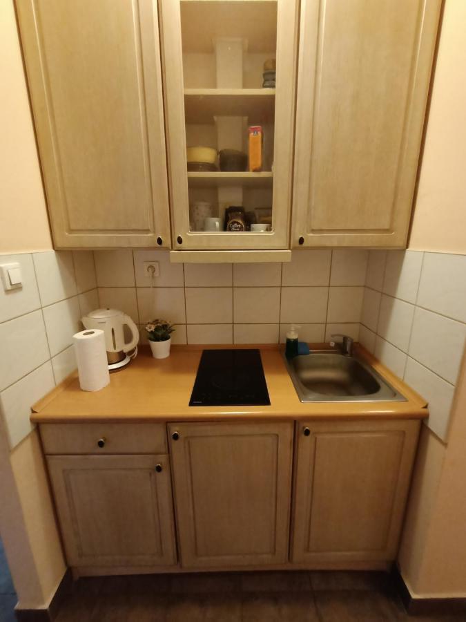 Pokoje Pod Swierkiem Swarzędz Exterior foto